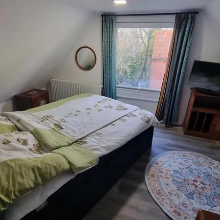 Anno 1895 - Fuer Bis Zu 4 Personen, Haustiere Willkommen Holiday home Manslagt